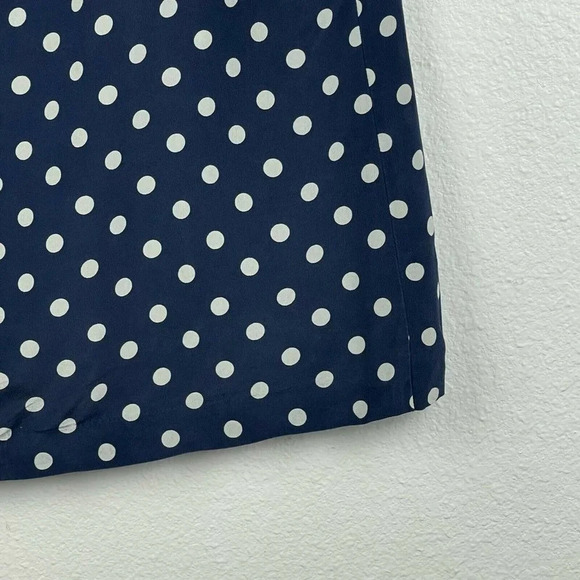 J.Crew Blouse Women's Sz 2 Short Sleeve Zip Polka Dot Blue White 100% Silk - Picture 7 of 8